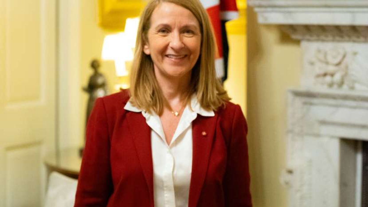 Policing chief proposes tracking tags for asylum seekers