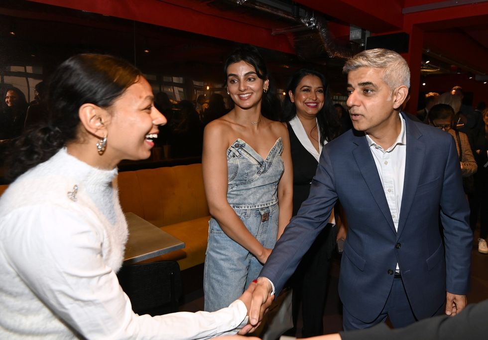 KG2 9663 ceed2f52 cf89 4717 8260 03aae6f7f722