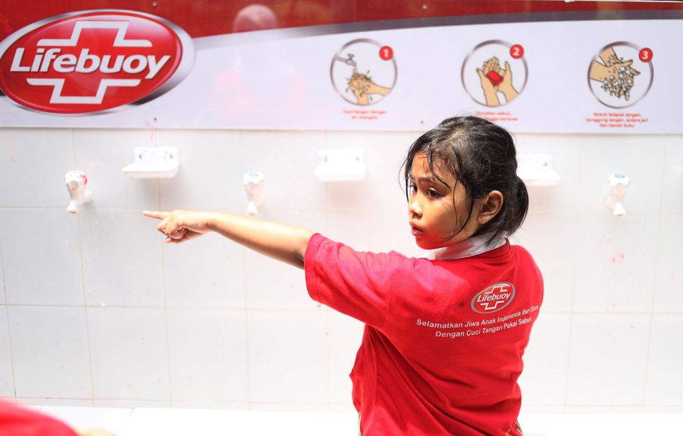 LEAD Andy Last INSET 2 Lifebuoy GettyImages 154157071