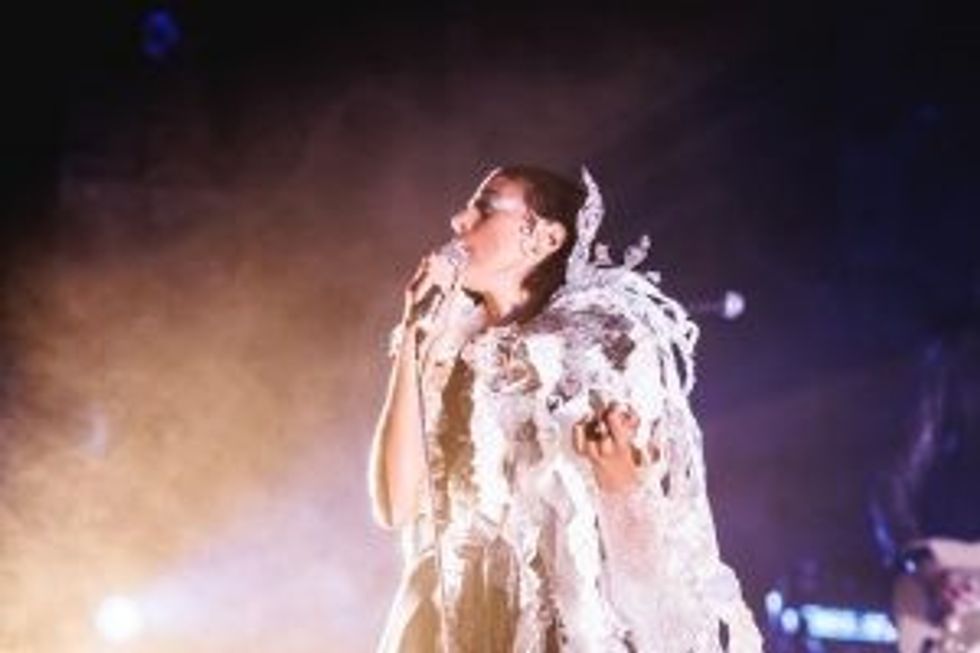 Lead Belle Scar on stage Finals 3802