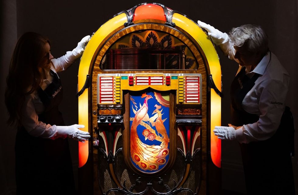 LEAD Freddie Mercury INSET NEW Jukebox in full GettyImages 1589830609