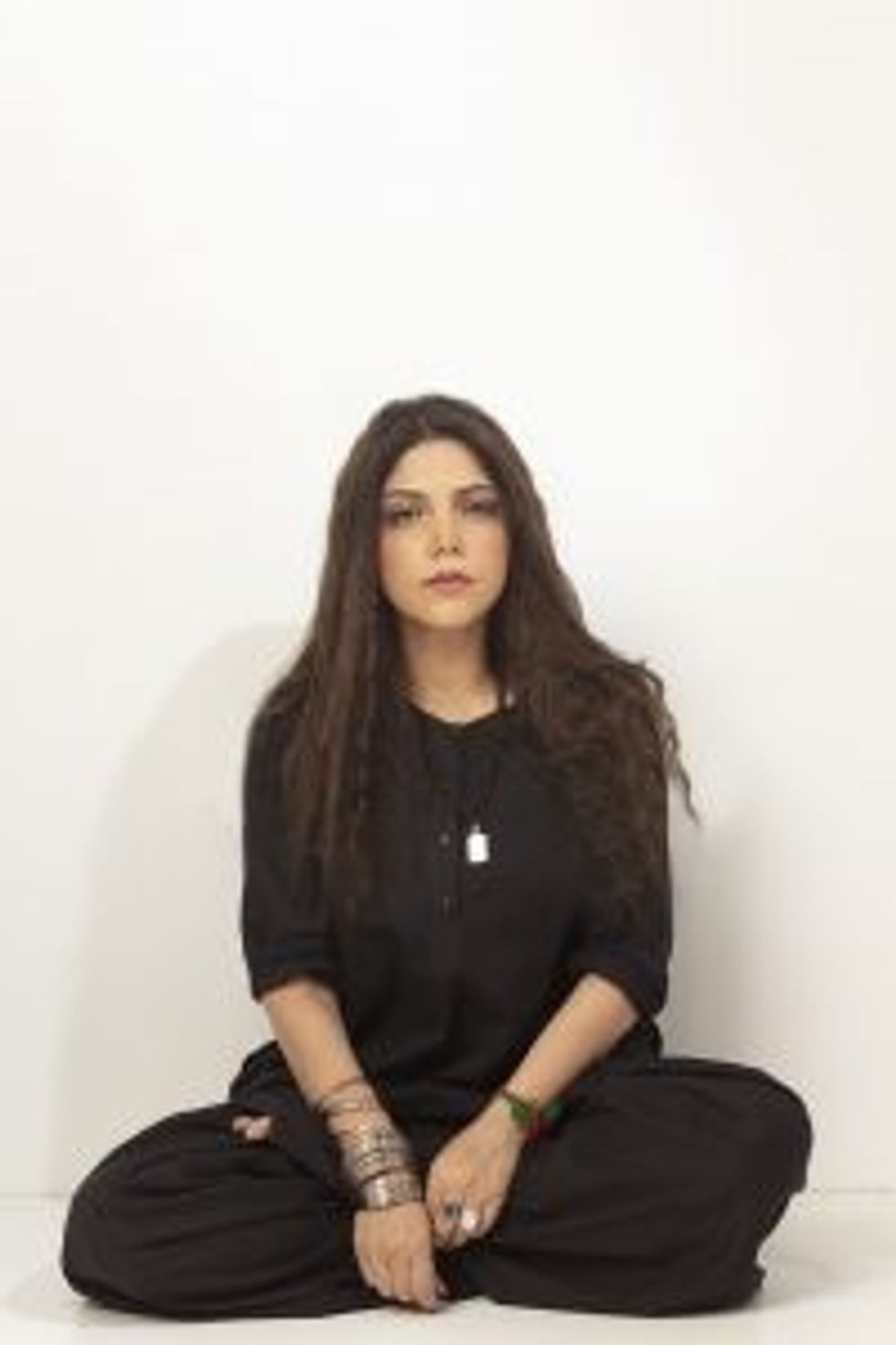 Lead Hadiqa Kiani A8815