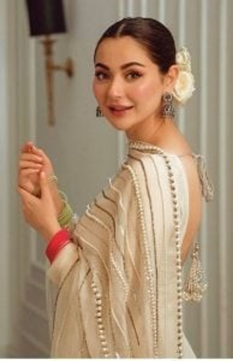Lead Hania Aamir 77