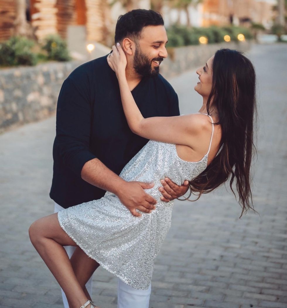 Lead inset geeta with husband Ankush pics 3