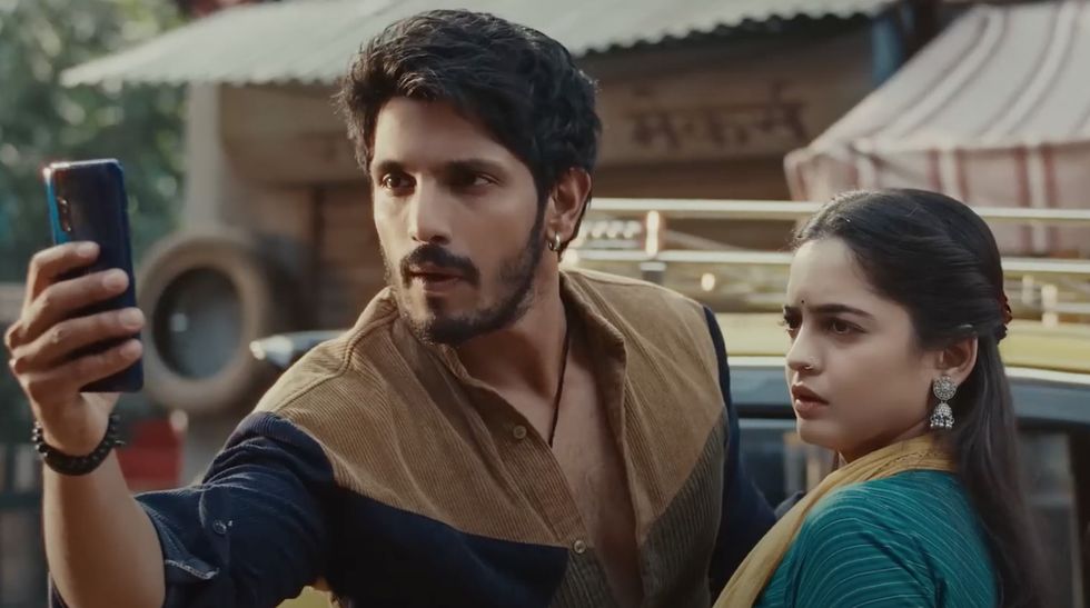 Lead inset Kanwar Dhillon Neha Harsora in Udne Ke Aasha 018