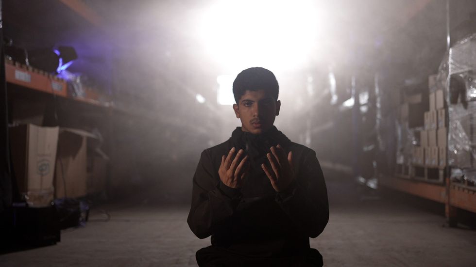 Lead inset Waswasa Whispers in Prayer Prodction Hamza 2