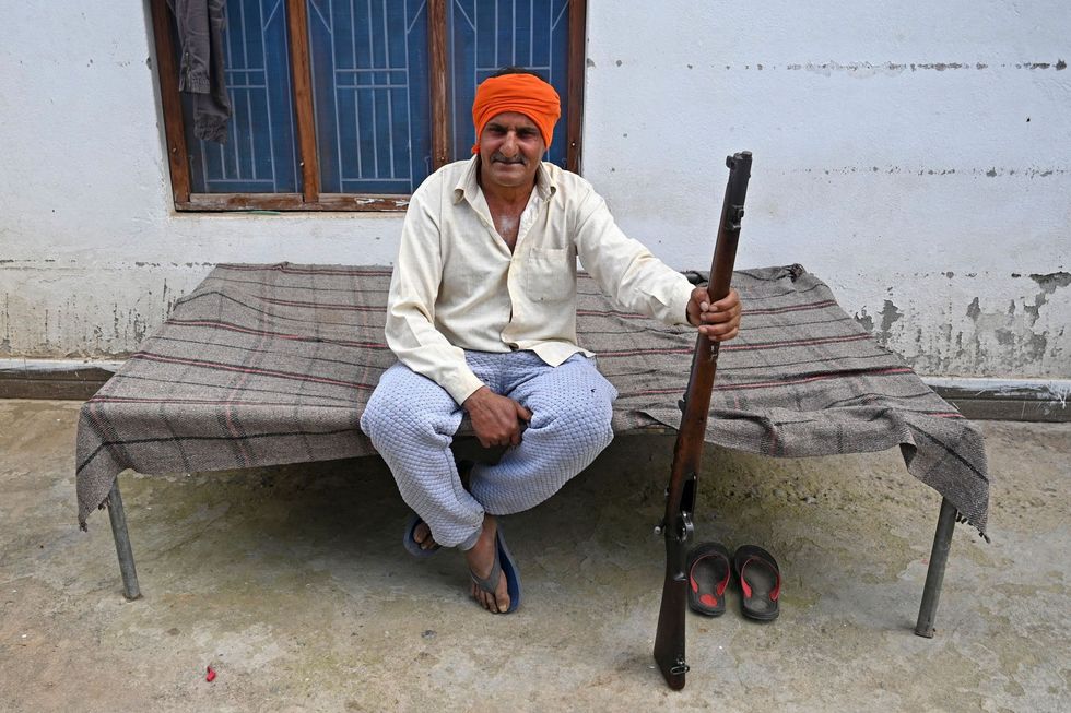 LEAD Kashmir INSET 2 Optional GettyImages 1252241743 scaled