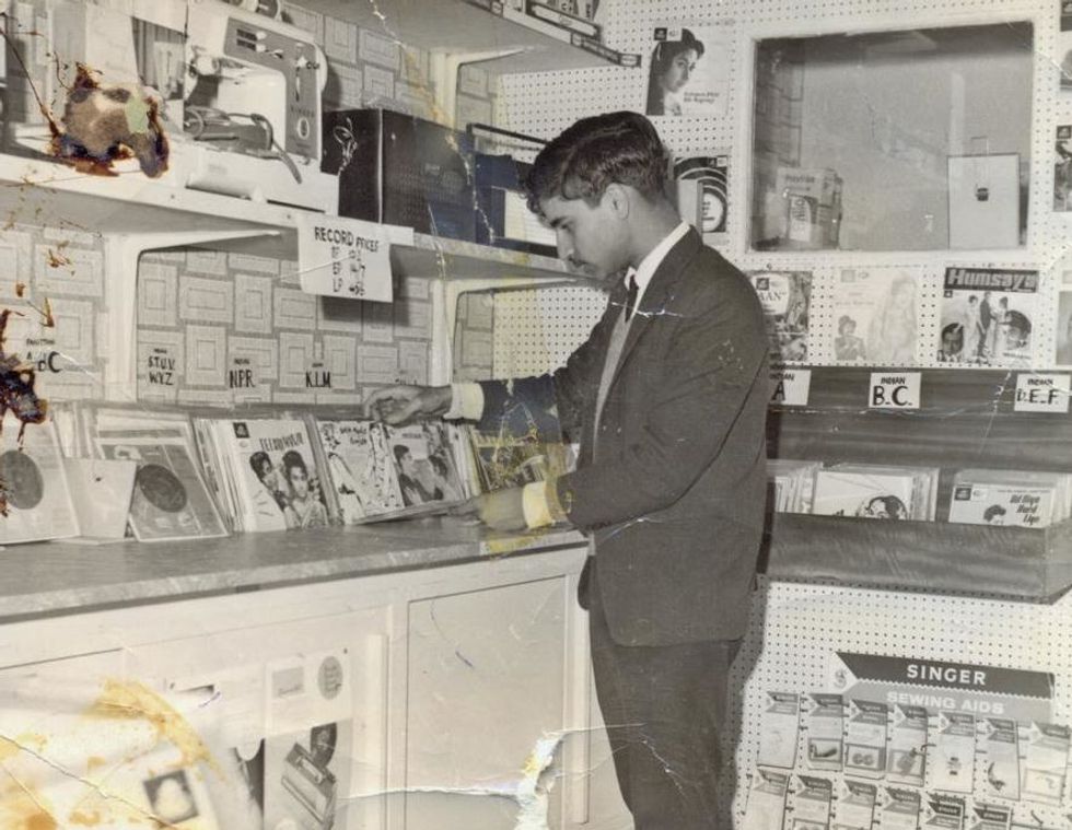 Lead Muhammad Ayyub shop selling vinyls 52 28