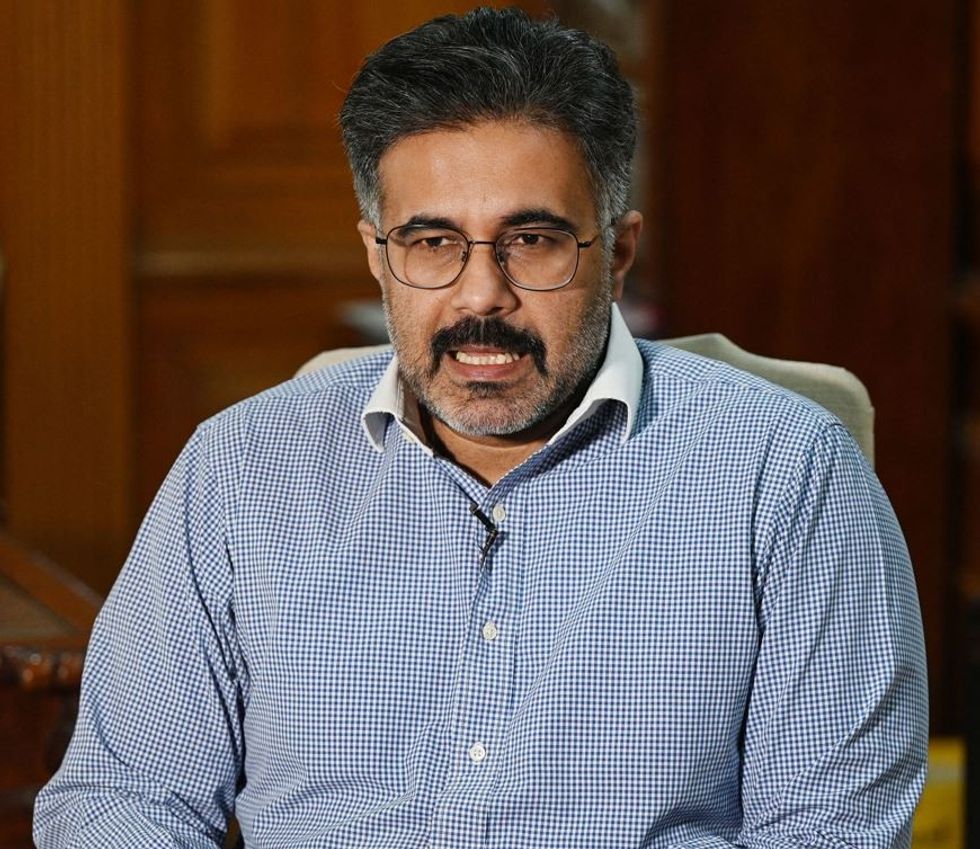 LEAD Pakistan textiles INSET Kamran Arshad GettyImages 1580387263