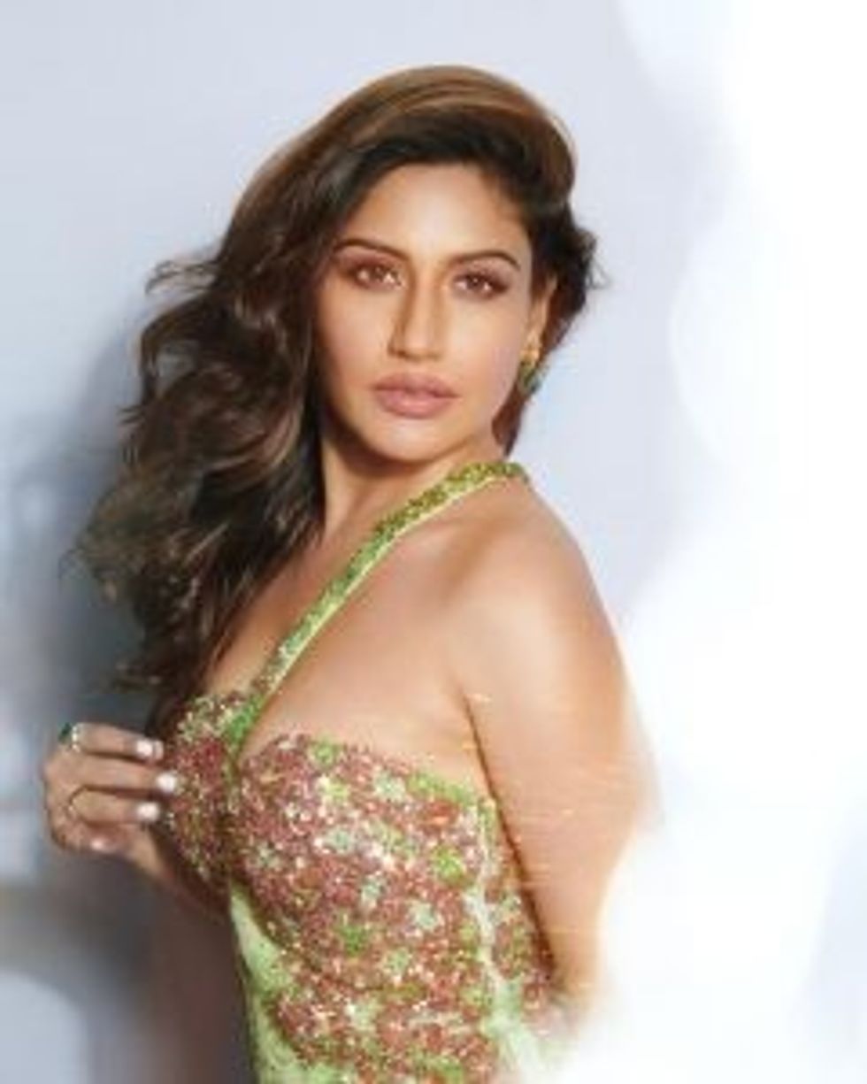 Lead Surbhi Chandna 152023