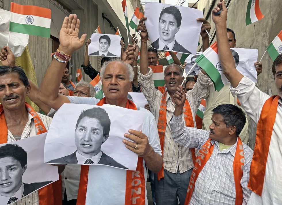 LEAD Turn Canada INSET