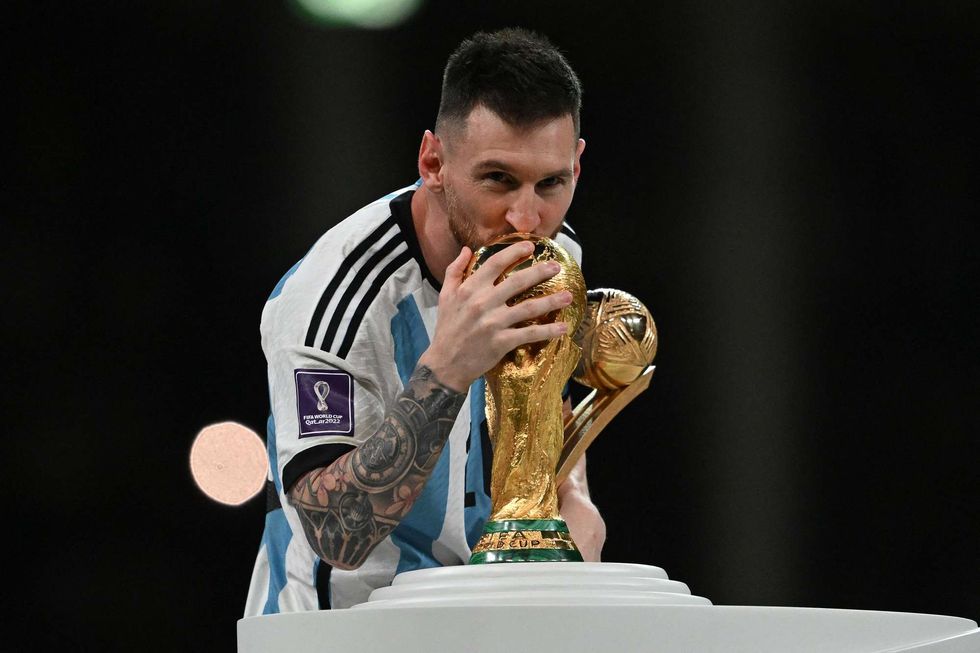 Leo WC