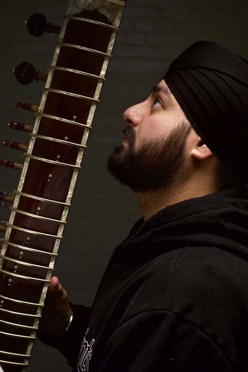 LIVE PERFORMANCE DARBAR FRINGE Jasdeep Singh Degun 01 cr Robert Leslie