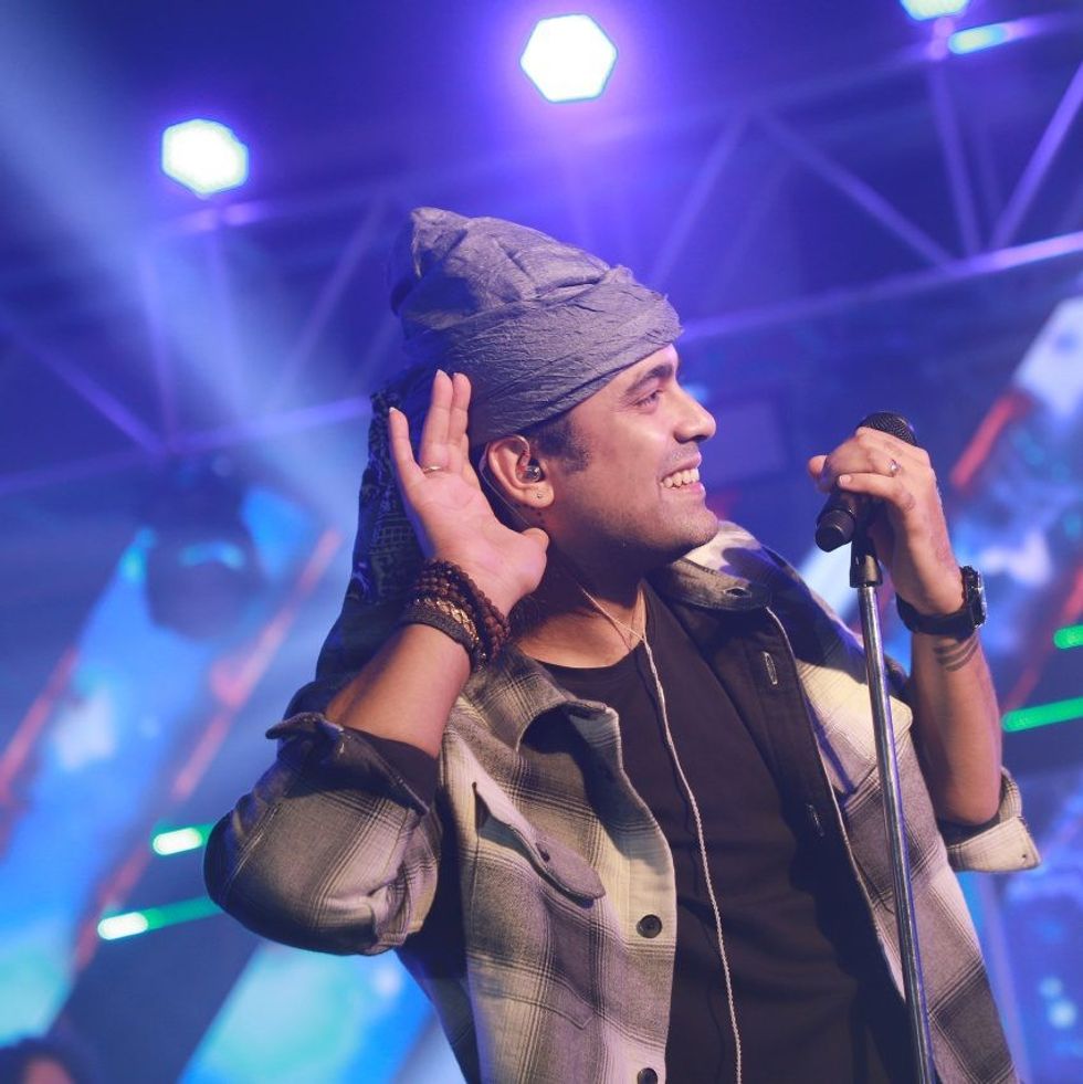 LIVE PERFORMANCE JUBIN NAUTIYAL 936 n
