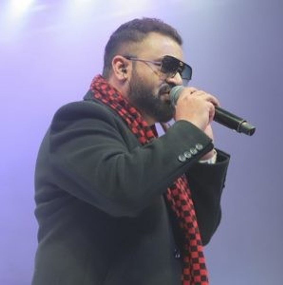 LIVE PERFORMANCE Sahir Ali Bagga 602