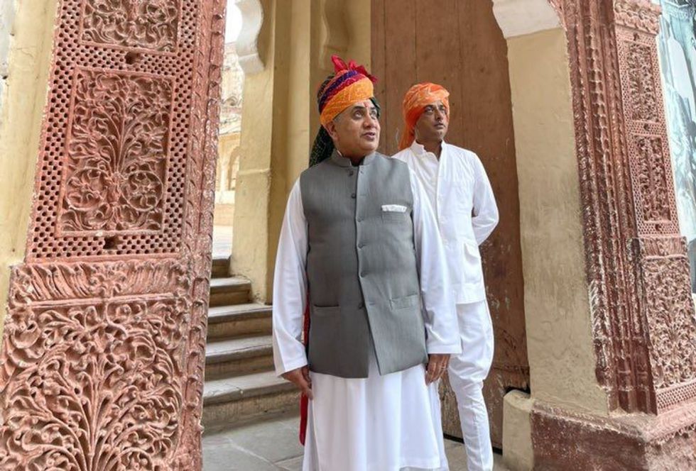 Lord Ahmed inset 1 Fort mehrangarh Copy