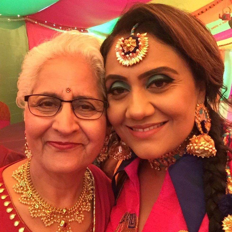 Lorna and her mum rotated