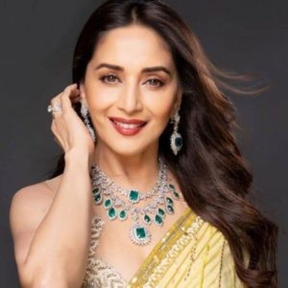 Madhuri Dixit 9336 n