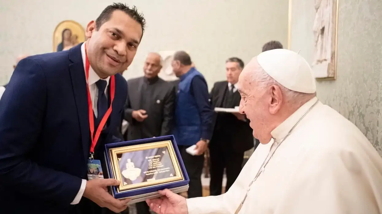Jain delegation meets Pope Francis in Vatican