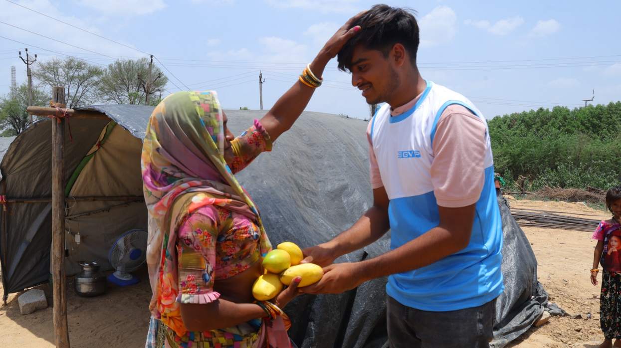 mango distribution for the poor
