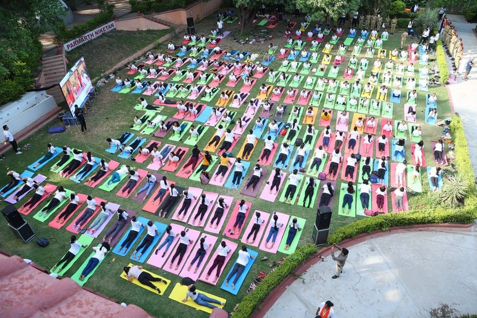 Mass demonstration at Parmarth Niketan