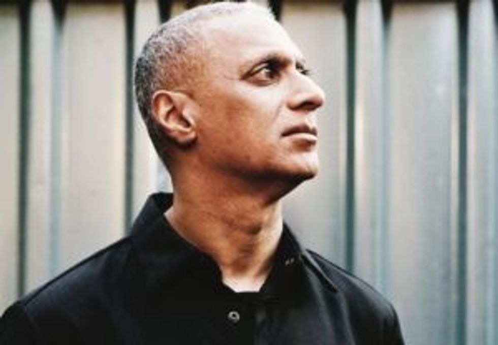N Nitin Sawhney o