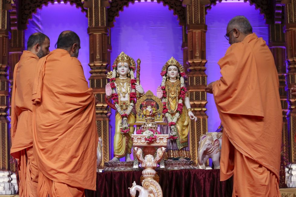 Neasden Temple participates in worldwide BAPS celebrations for Ayodhyas Ram Mandir opening 2