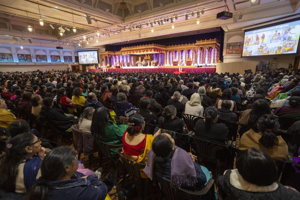 Neasden Temple participates in worldwide BAPS celebrations for Ayodhyas Ram Mandir opening 4