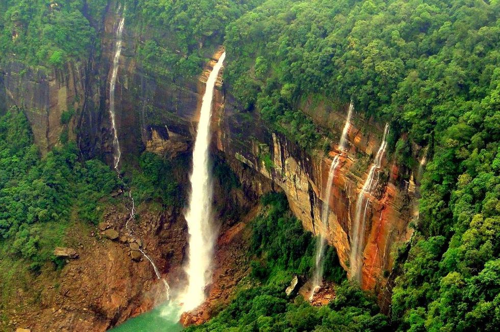 nohkalikai falls meghalaya