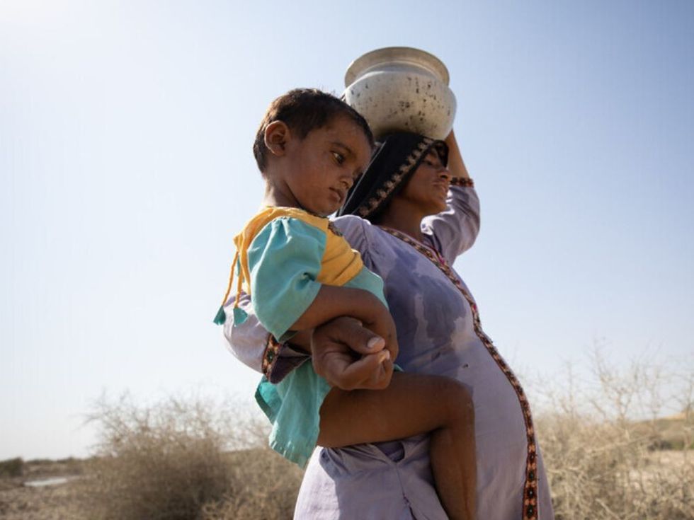 Pakistan floods affect women's health
