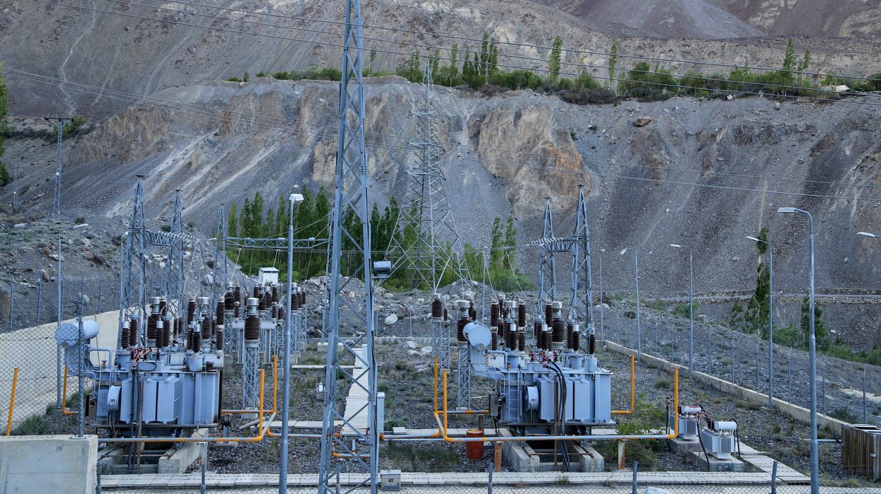 Pakistan seeks £3.4bn bank loan to tackle mounting energy sector debt