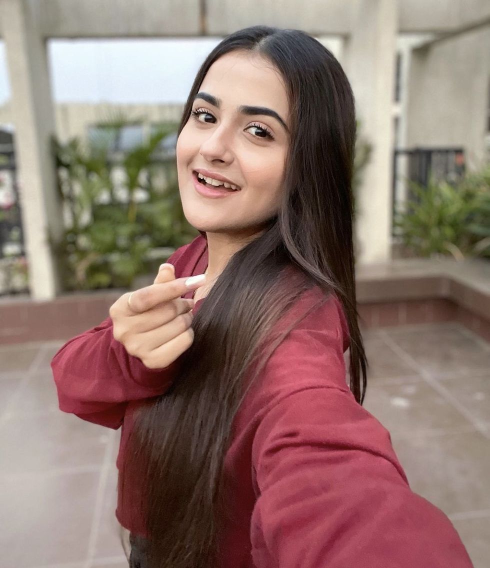 Picbox H Debattama Saha 790