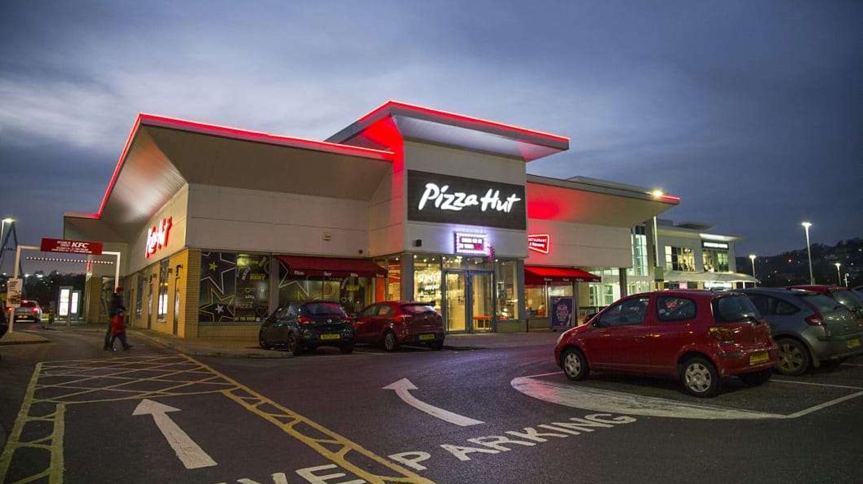 Pizza Hut UK shuts 68 restaurants amid hospitality crisis