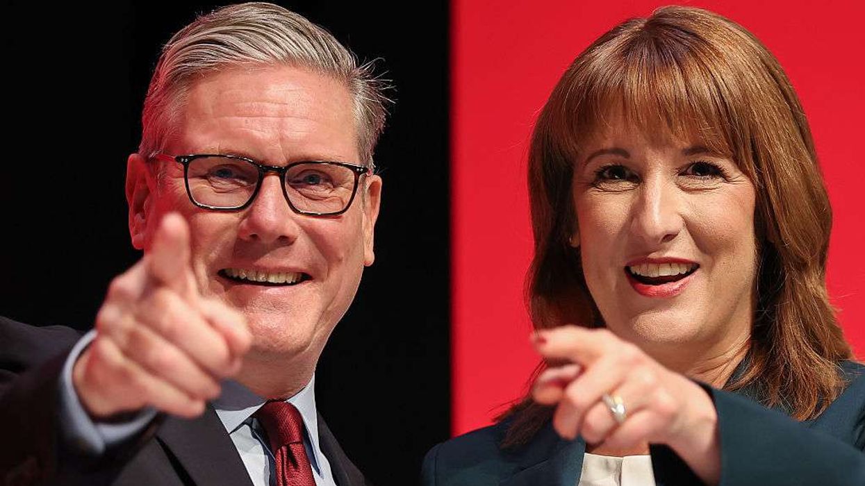 Starmer backs Reeves as she apologises for housing licence breach