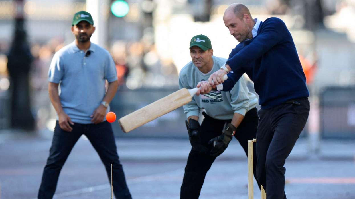Prince William meets cricket greats ahead of Earthshot Prize’s India debut