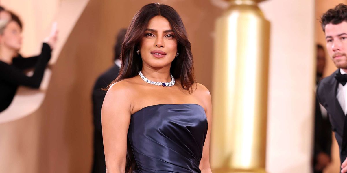 priyanka golden globe dress The exact make-up Priyanka Chopra wore to the Golden Globes
