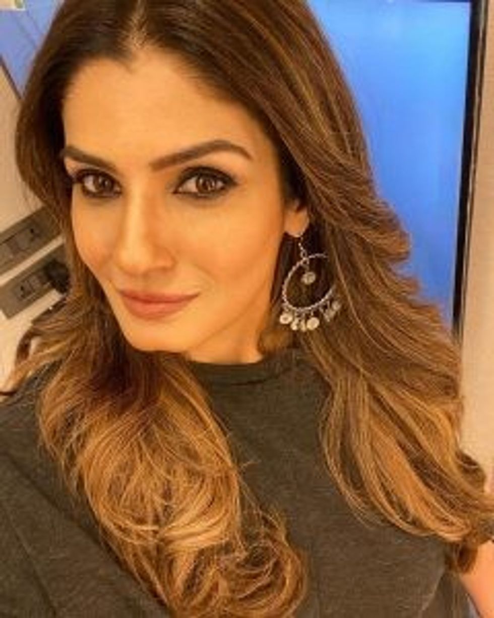 Raveena Tandon 62713 n