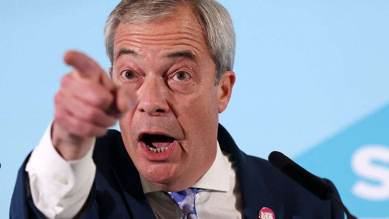 Farage rallies Reform backers in Scotland amid immigration row