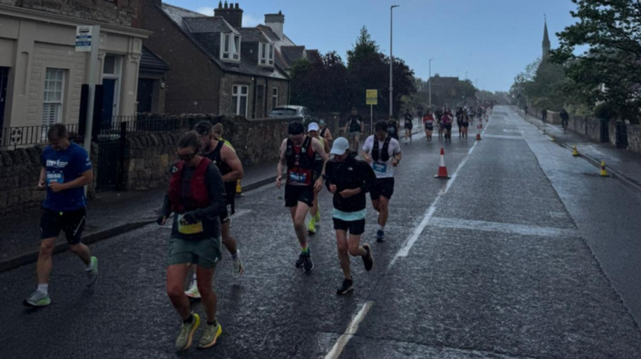 Runners face 40mph winds at Edinburgh Half Marathon 2025