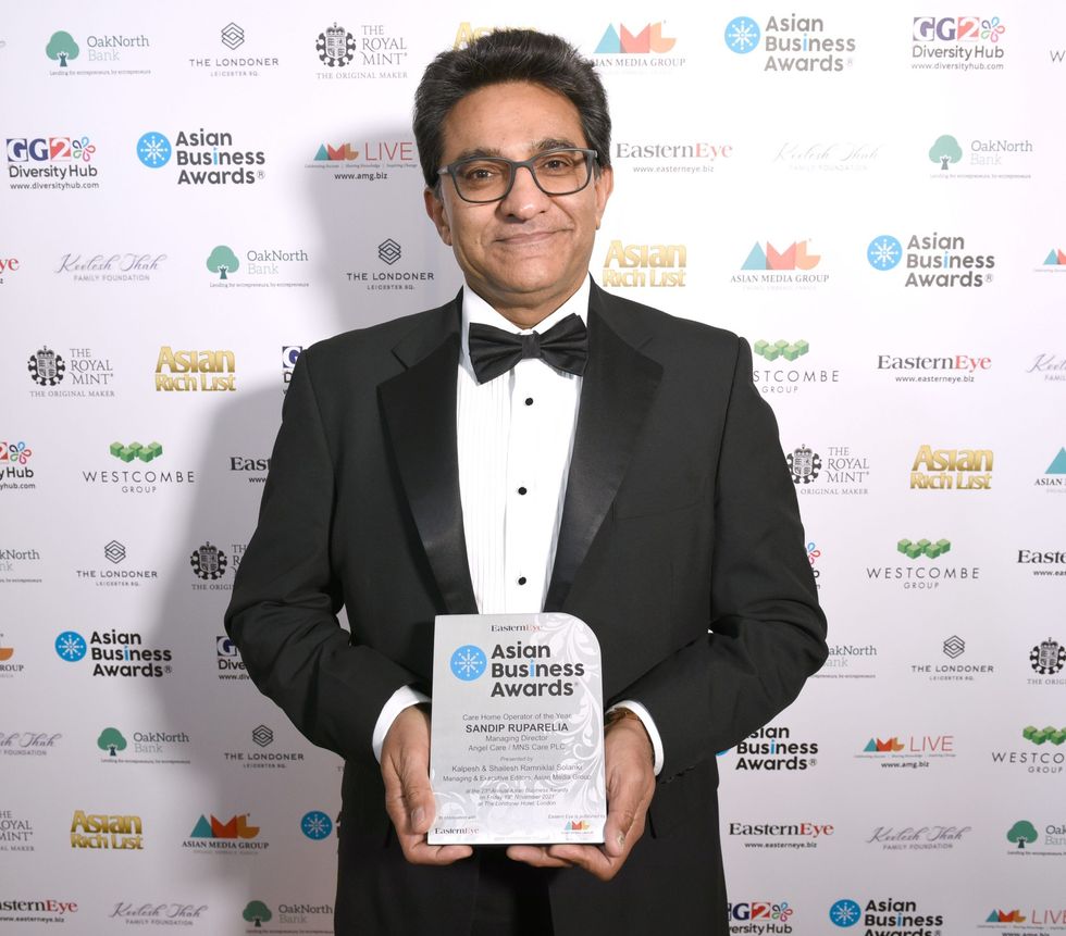 Sandip Ruparelia Carehomes Asian Business Awards 2021 Winners 001