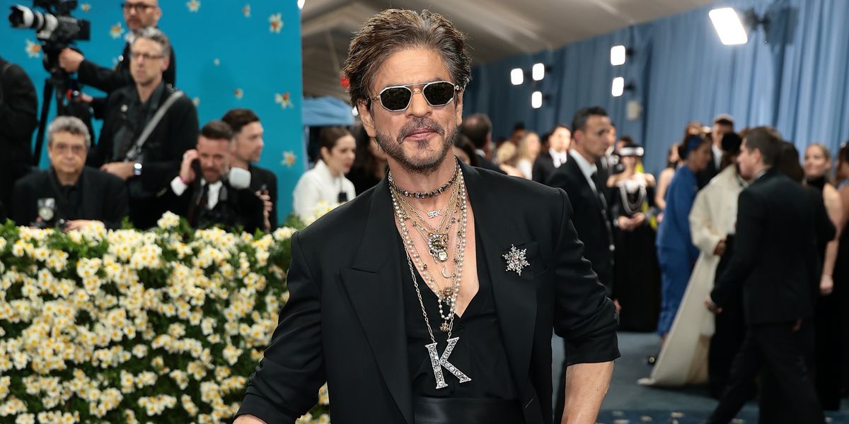 Shah Rukh Khan Snubbed at Met Gala in Viral Interview | EasternEye