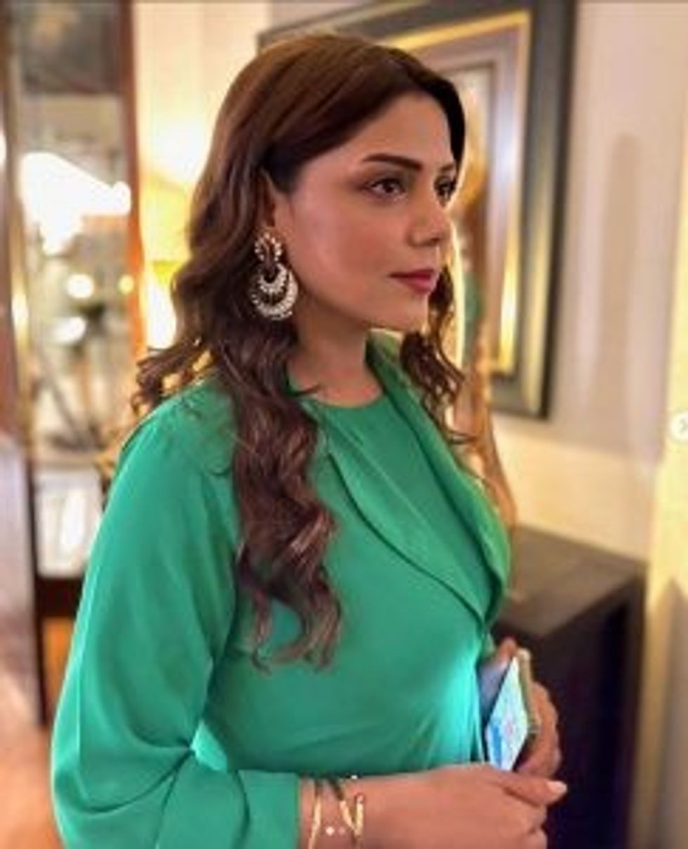 Sidebar Hadiqa Kiani 5154