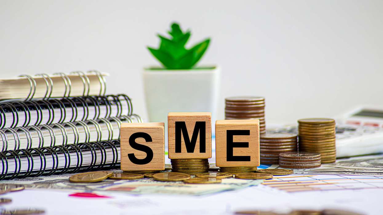 Small UK Businesses Curb Growth to Avoid £90K VAT Threshold