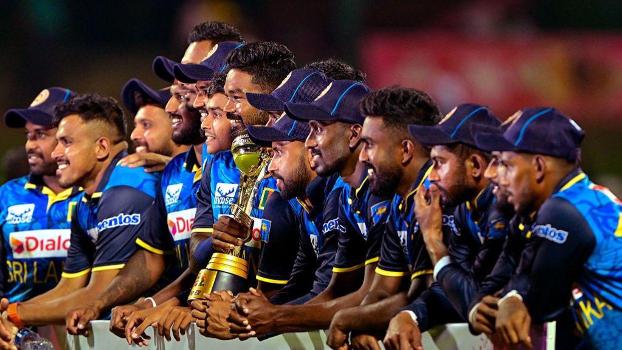 Sri Lanka crush Bangladesh by 99 runs, clinch series