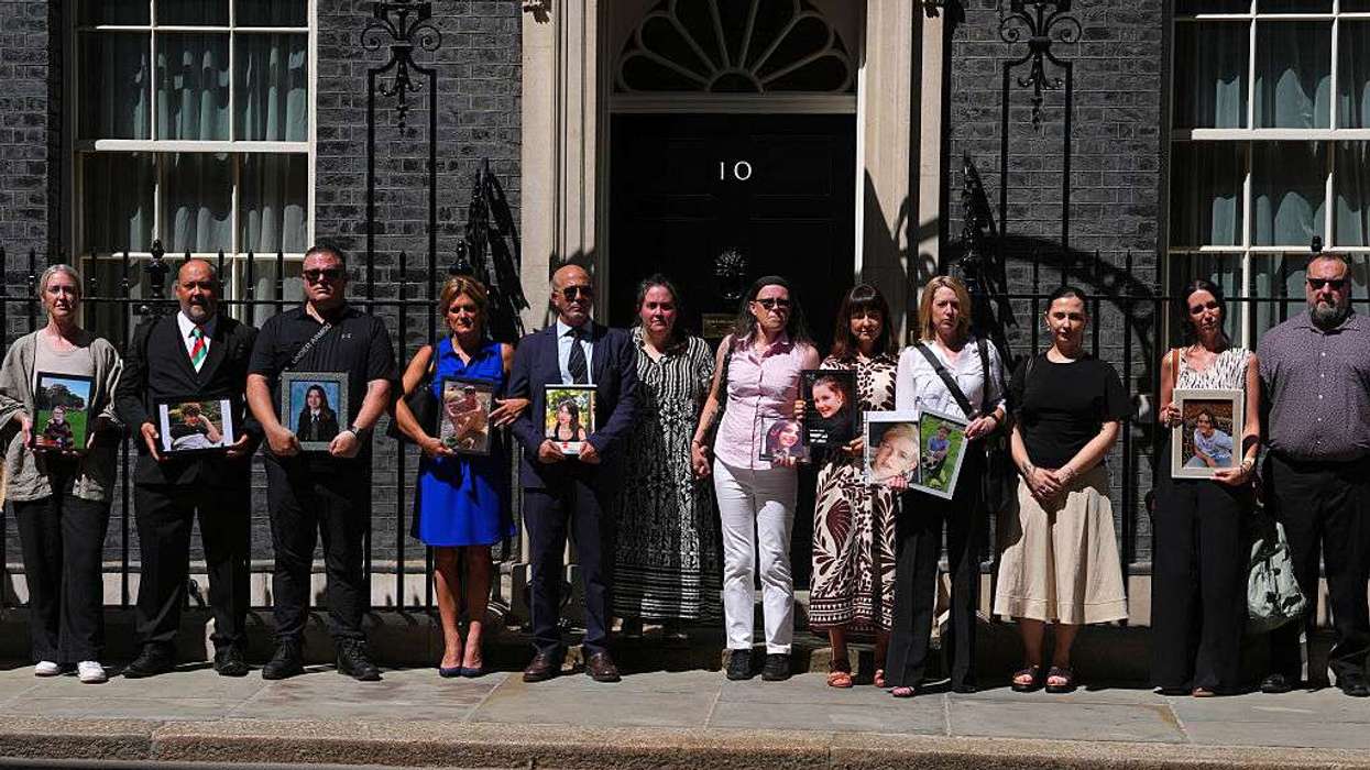 starmer-social-media-ban