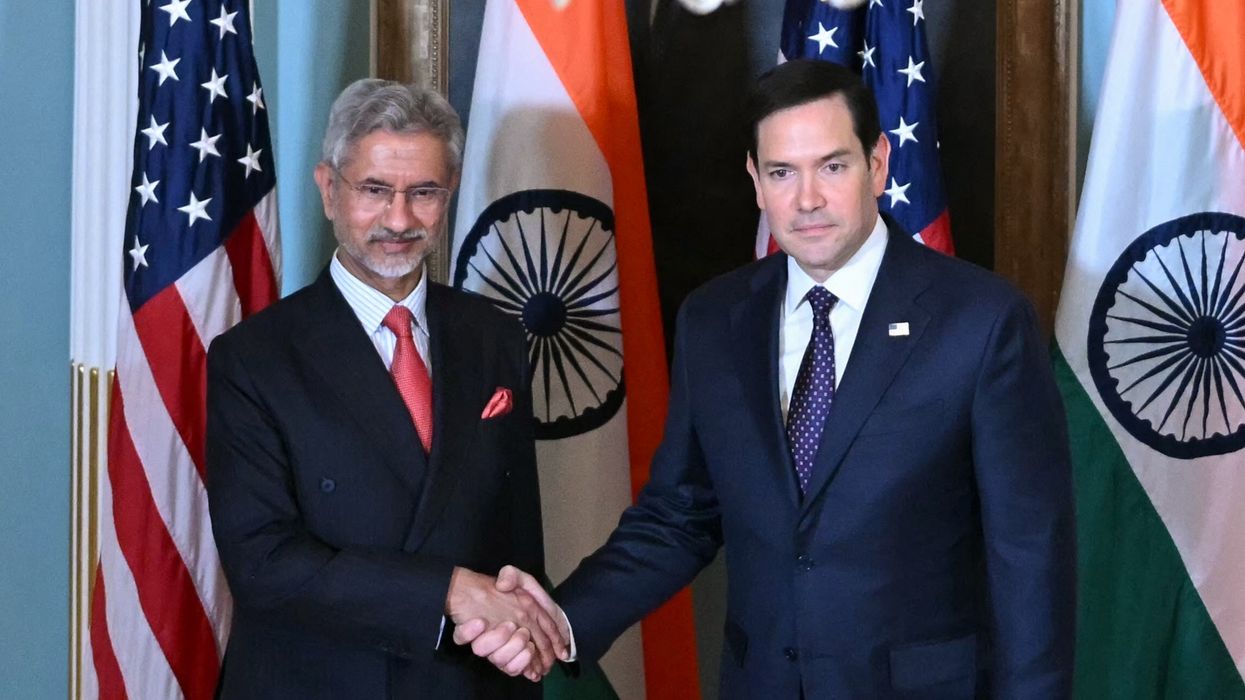 India and US eye trade deal as experts revise growth rate