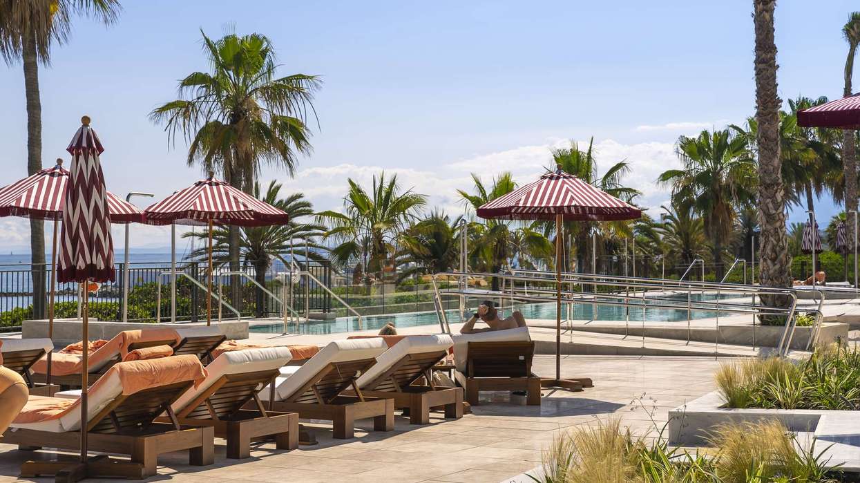 Sum Retreats women time back