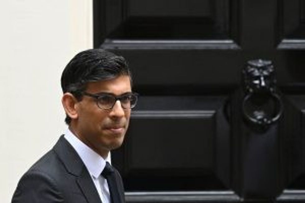 Sunak cuts short US trip to discuss new Covid-19 aid