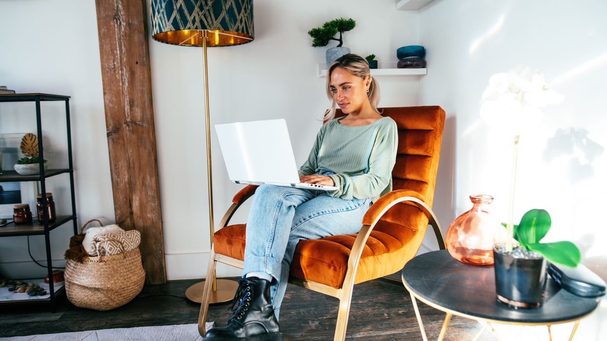 Survey Finds British Workers Spend Least Time in Offices Globally