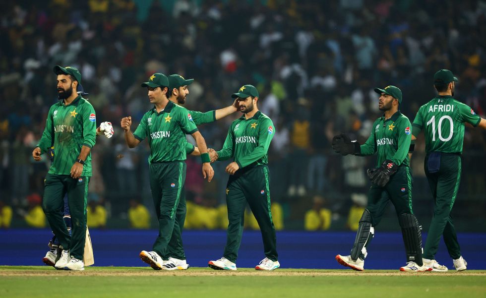 New Zealand reach T20 World Cup semis as Pakistan exit despite win